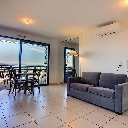 Appartement Carnon: Spacieux F2 Avec Balcon, Clim Et Garage - Fr-1-715-4 Mauguio